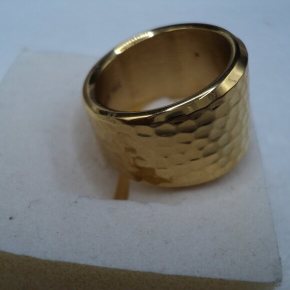 Hammered YG over stainless steel ring size 8 POS173 - Picture 2 of 3